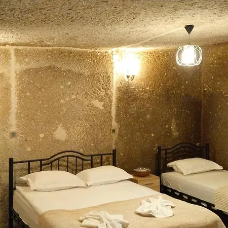 Ekoton Cave 2*