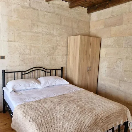 Ekoton Cave Hotel