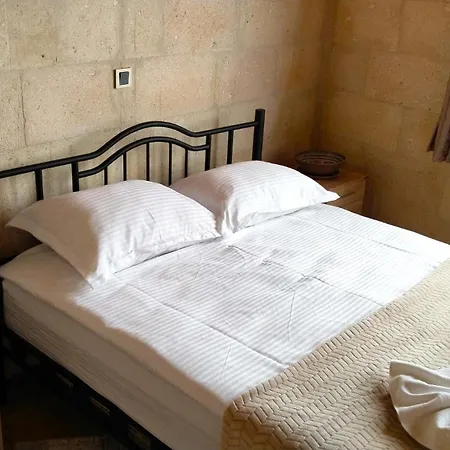 Hotel Ekoton Cave 2*