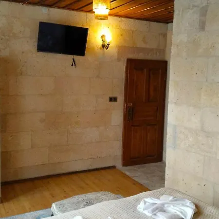 Ekoton Cave Hotel 2*