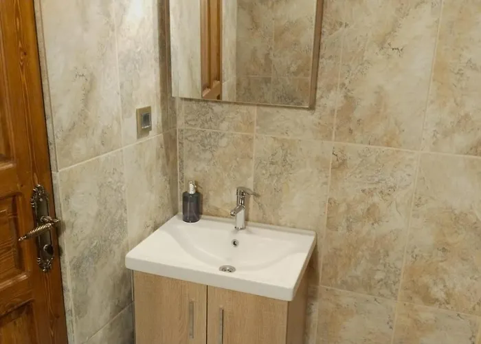 Ekoton Cave Hotel 2*